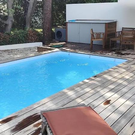 Telline, Meuble Tourisme 4 Etoiles Ла-Трамблад